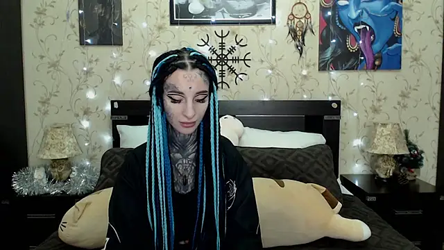 Velvetbat online show from December 16, 2025, 6:50 am