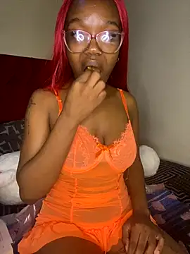 Snapshot of YummyMelanin117 chatting on October 13, 2025, 11:38 pm YummyMelanin117 online show from October 13, 2025, 11:38 pm