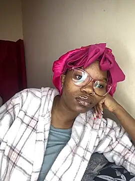 YummyMelanin117 online show from November 30, 2025, 5:08 am