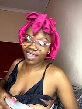 Snapshot of YummyMelanin117 chatting on November 20, 2025, 6:47 am YummyMelanin117 online show from November 20, 2025, 6:47 am