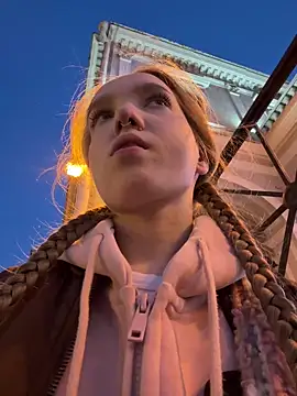 bambi lu online show from October 19, 2025, 3:15 pm