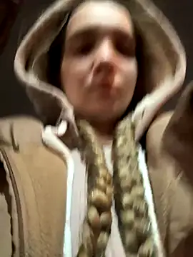 bambi lu online show from December 3, 2025, 4:28 pm