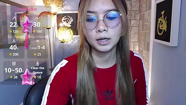 Fiorellaa delsd online show from October 23, 2025, 3:21 pm