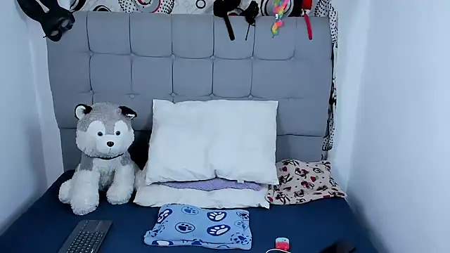 jeims hotboy online show from September 25, 2025, 12:49 am