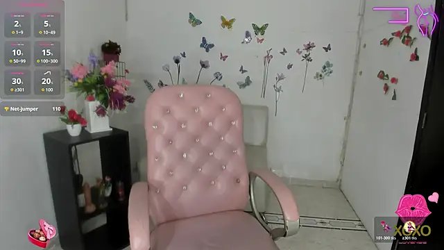 kitty girl   online show from October 25, 2025, 7:36 pm