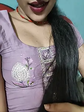 Snapshot of Eshwari_Chopra chatting on May 26, 2026, 5:11 pm Eshwari Chopra online show from May 26, 2026, 5:11 pm