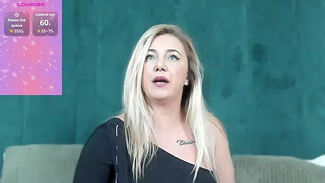 Sophie Maeve online show from September 27, 2025, 4:07 am