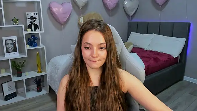 MelanieAlves online show from February 24, 2026, 6:20 pm