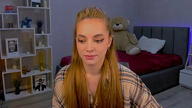 MelanieAlves online show from November 20, 2025, 7:03 pm