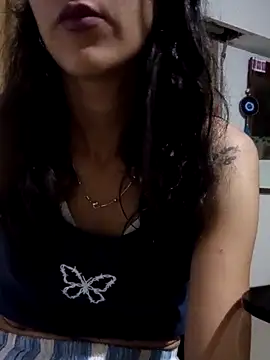 Snapshot of Camilitah chatting on December 21, 2025, 4:03 am Camilitah online show from December 21, 2025, 4:03 am