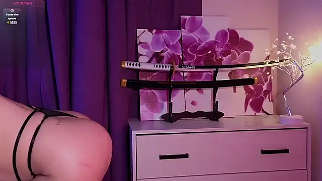 Snapshot of badd_bunny chatting on March 22, 2025, 12:49 am badd bunny online show from March 22, 2025, 12:49 am