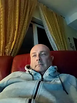 Snapshot of Alexis_Bull chatting on November 30, 2025, 12:00 am Alexis Bull online show from November 30, 2025, 12:00 am