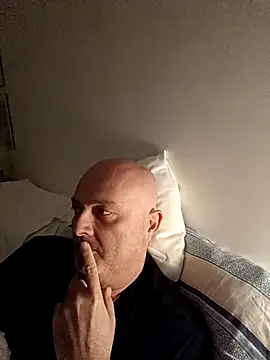 Snapshot of Alexis_Bull chatting on December 2, 2025, 11:50 pm Alexis Bull online show from December 2, 2025, 11:50 pm