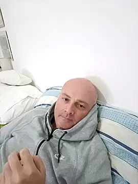 Snapshot of Alexis_Bull chatting on November 24, 2025, 1:55 pm Alexis Bull online show from November 24, 2025, 1:55 pm