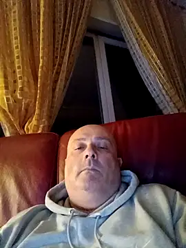 Alexis Bull online show from March 17, 2026, 12:24 am