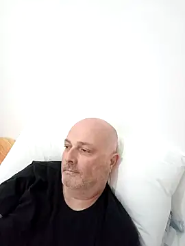Alexis Bull online show from April 23, 2026, 1:24 pm