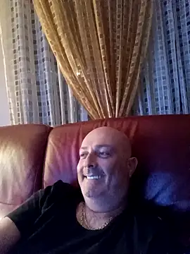 Snapshot of Alexis_Bull chatting on October 15, 2025, 10:18 pm Alexis Bull online show from October 15, 2025, 10:18 pm