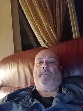 Alexis Bull online show from May 15, 2026, 11:36 pm