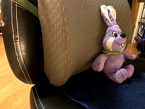 Snapshot of WhitePath chatting on March 20, 2025, 5:47 pm WhitePath online show from March 20, 2025, 5:47 pm