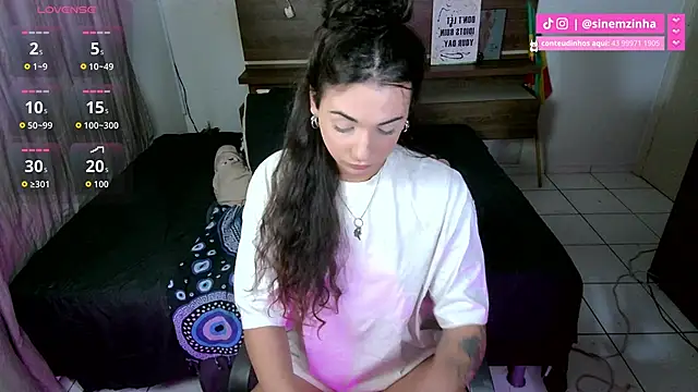 Snapshot of sinemsultanaa chatting on April 14, 2026, 11:54 pm sinemsultanaa online show from April 14, 2026, 11:54 pm