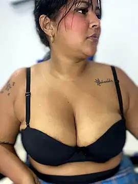 sashaoficial  online show from January 9, 2026, 11:00 pm