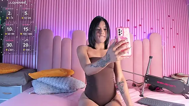 AgataDoll online show from October 8, 2025, 8:42 pm