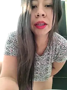 Snapshot of Yuli_Mars chatting on January 31, 2026, 8:51 pm Yuli Mars online show from January 31, 2026, 8:51 pm