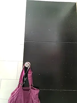 Snapshot of Yuli_Mars chatting on February 19, 2026, 4:48 pm Yuli Mars online show from February 19, 2026, 4:48 pm