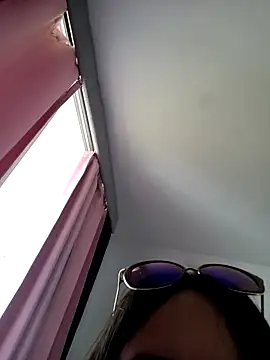 Snapshot of Yuli_Mars chatting on August 4, 2026, 3:49 pm Yuli Mars online show from August 4, 2026, 3:49 pm