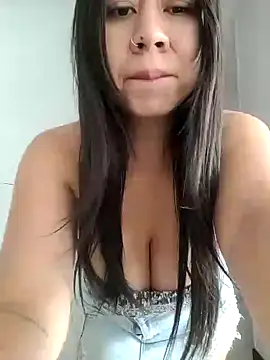 Snapshot of Yuli_Mars chatting on July 7, 2026, 2:09 pm Yuli Mars online show from July 7, 2026, 2:09 pm