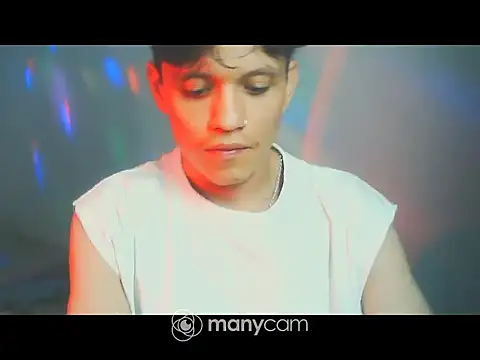 santihot089 online show from November 30, 2025, 10:54 pm