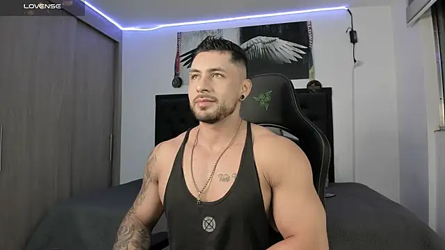 santi aesthetic online show from October 26, 2025, 3:18 am