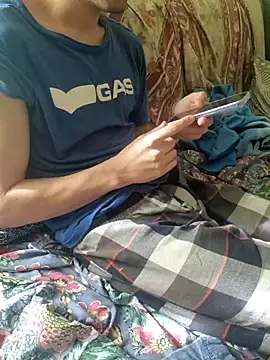 tipetto06 online show from October 3, 2025, 9:11 am