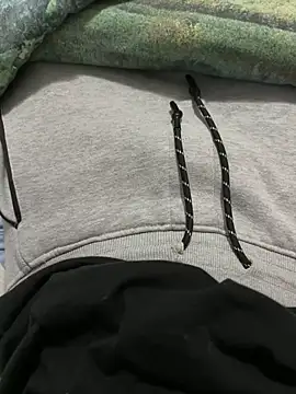 tipetto06 online show from March 19, 2025, 8:11 pm