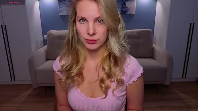 Snapshot of MelanieBennett chatting on April 23, 2026, 9:05 am MelanieBennett online show from April 23, 2026, 9:05 am