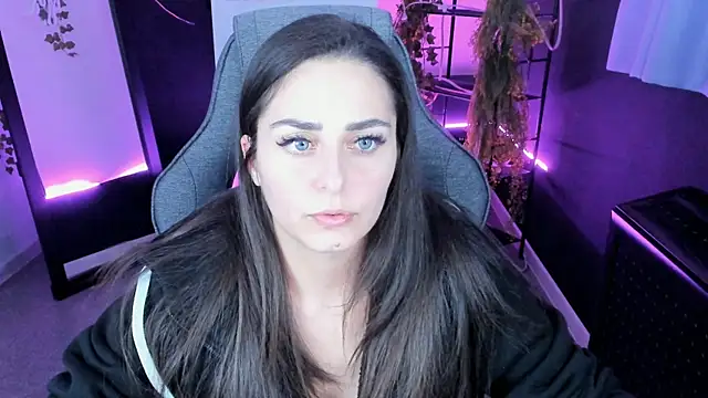 Snapshot of ValeriiMills chatting on October 15, 2025, 4:04 pm ValeriiMills online show from October 15, 2025, 4:04 pm