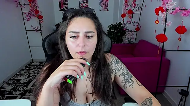 ValeriiMills online show from July 6, 2026, 3:58 pm