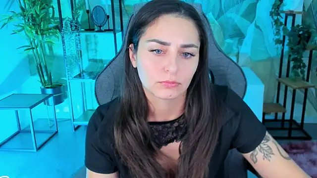 Snapshot of ValeriiMills chatting on October 10, 2025, 2:40 pm ValeriiMills online show from October 10, 2025, 2:40 pm