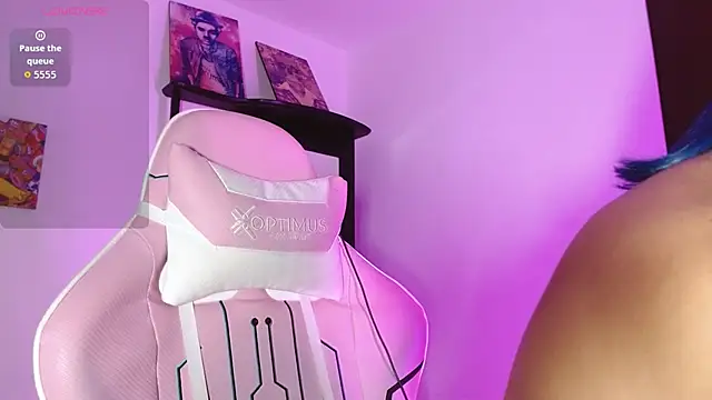 SharaRoss1 online show from January 14, 2026, 3:21 am