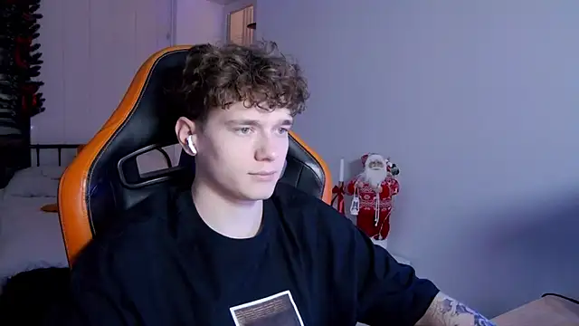 DanyDavis online show from December 5, 2025, 3:32 pm