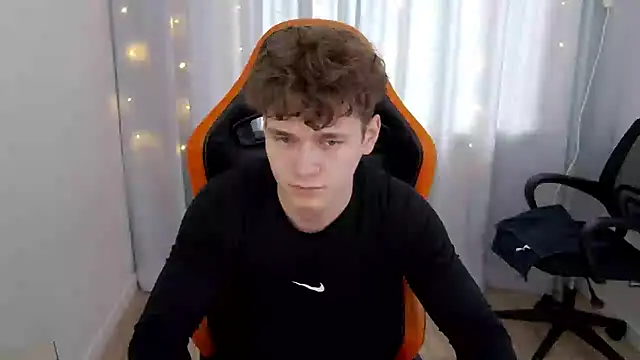 DanyDavis online show from April 10, 2026, 8:54 am