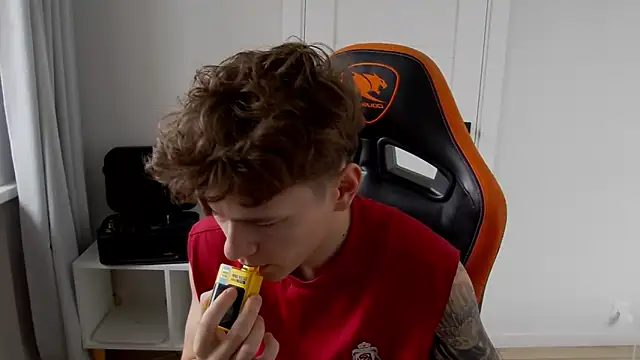 DanyDavis online show from March 21, 2026, 7:42 am