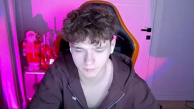 DanyDavis online show from January 7, 2026, 2:33 pm