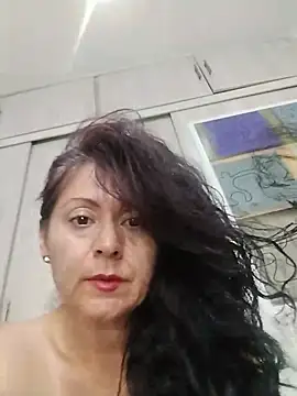 lunadicty online show from May 15, 2026, 11:03 pm