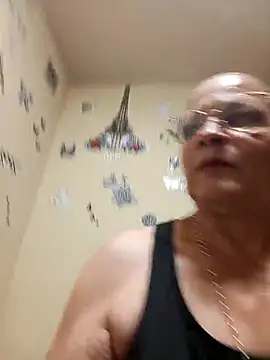 katrina perez online show from November 30, 2025, 9:48 pm