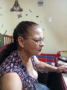 katrina perez online show from October 6, 2025, 7:58 pm