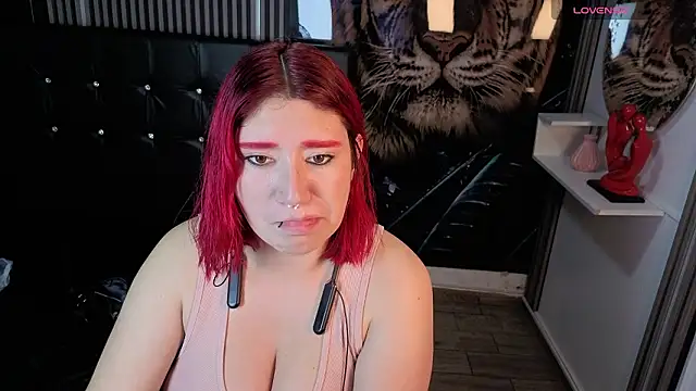 Cerecitaa02  online show from March 28, 2026, 1:28 am