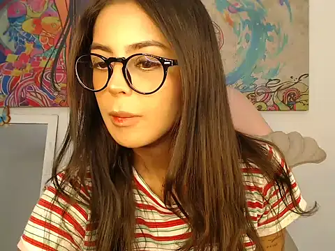 Snapshot of Sweetcandy18_Little chatting on October 15, 2025, 9:56 pm Sweetcandy18 Little online show from October 15, 2025, 9:56 pm