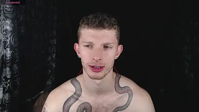 Snapshot of andrewxbi chatting on February 16, 2026, 3:32 pm andrewxbi online show from February 16, 2026, 3:32 pm