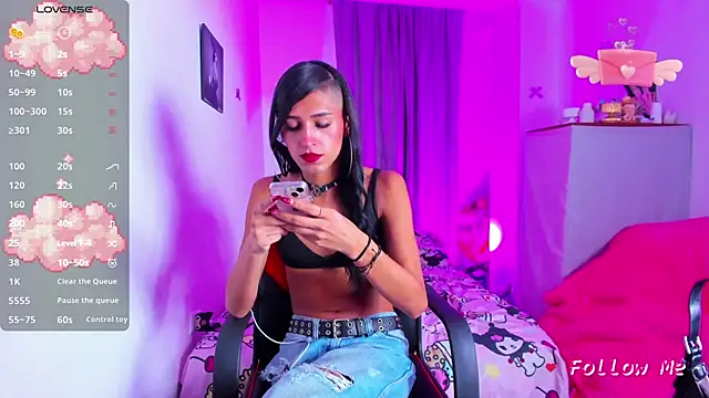 SkylerBennet online show from December 21, 2025, 2:24 am